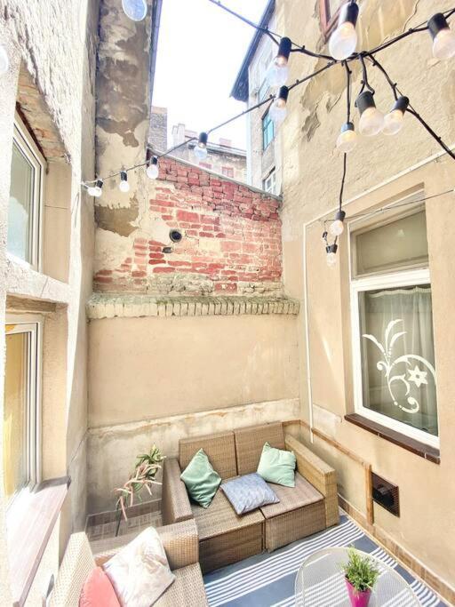 Stay Cool! Apartment With Sauna And Private Garden Budapeşte Dış mekan fotoğraf